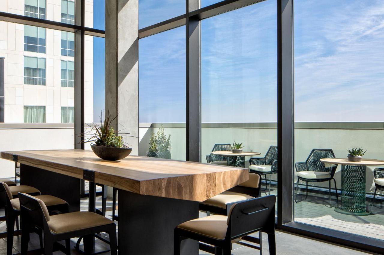 Odessa Marriott Hotel & Conference Center Екстер'єр фото