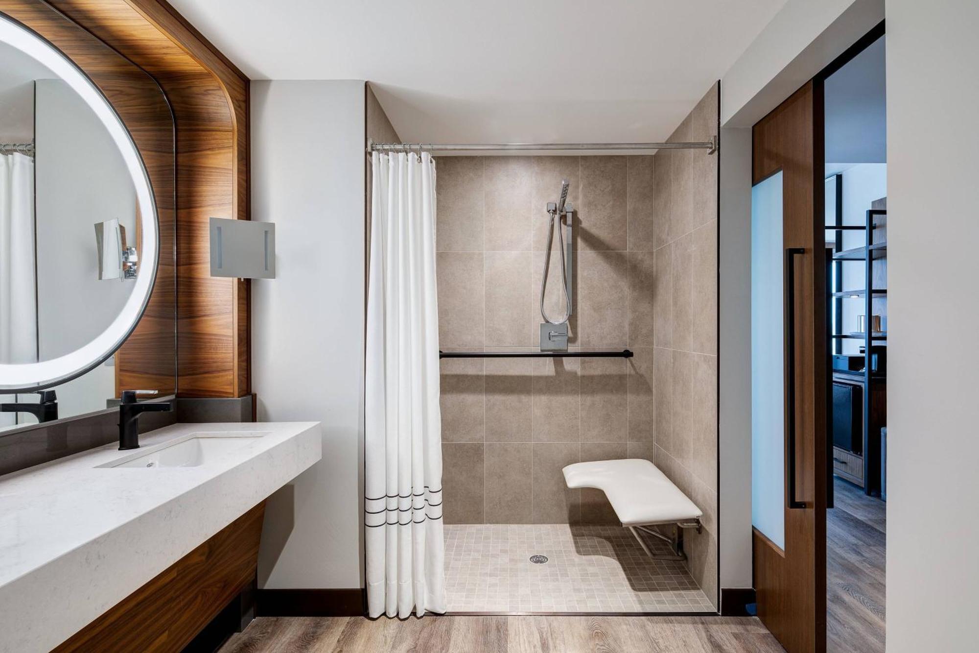 Odessa Marriott Hotel & Conference Center Екстер'єр фото