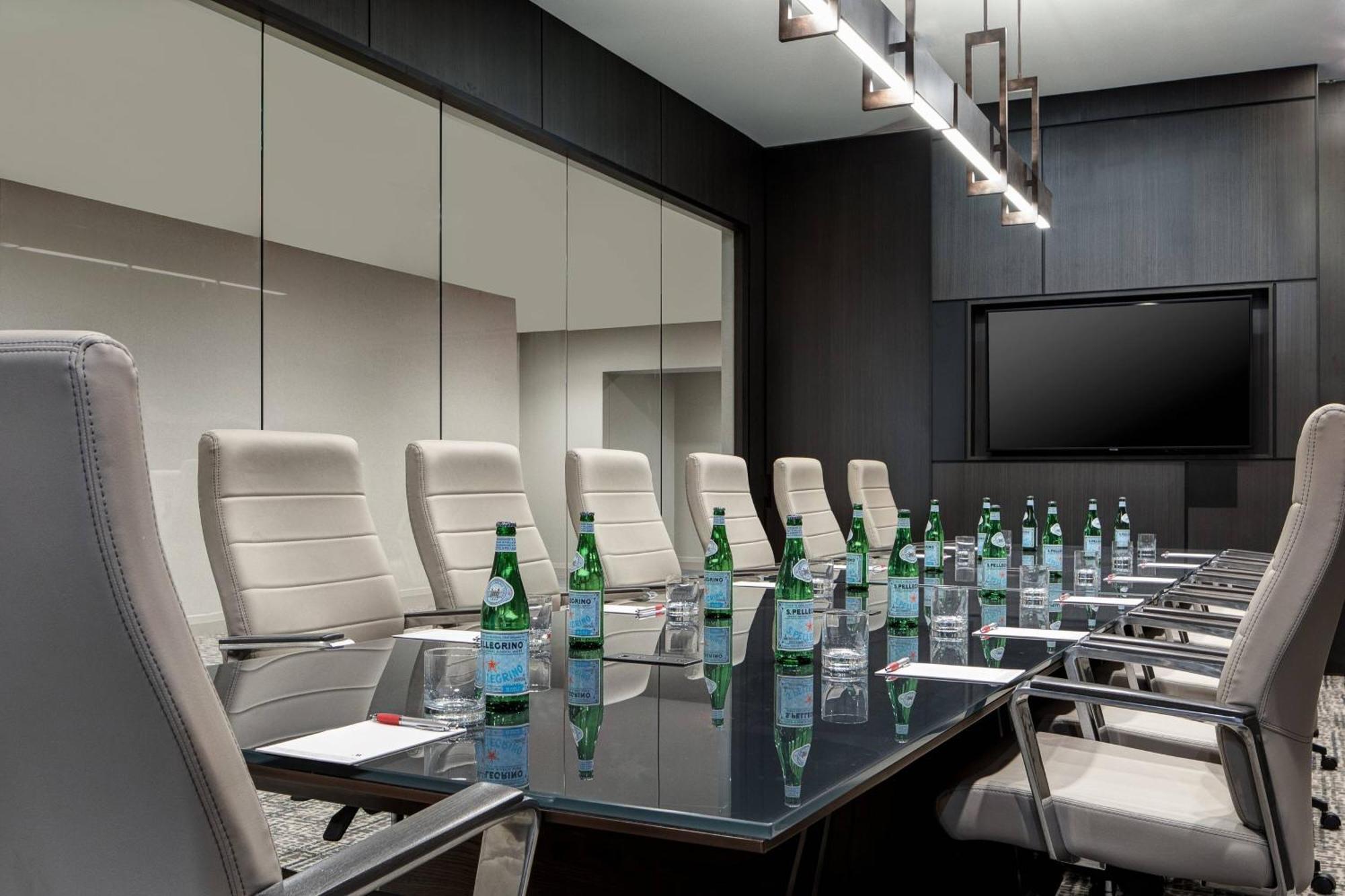 Odessa Marriott Hotel & Conference Center Екстер'єр фото